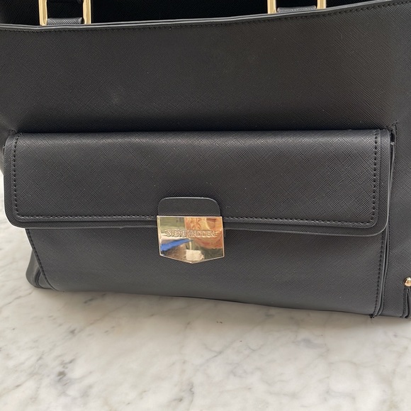 Woman’s Steve Madden large hand bag - Picture 6 of 11